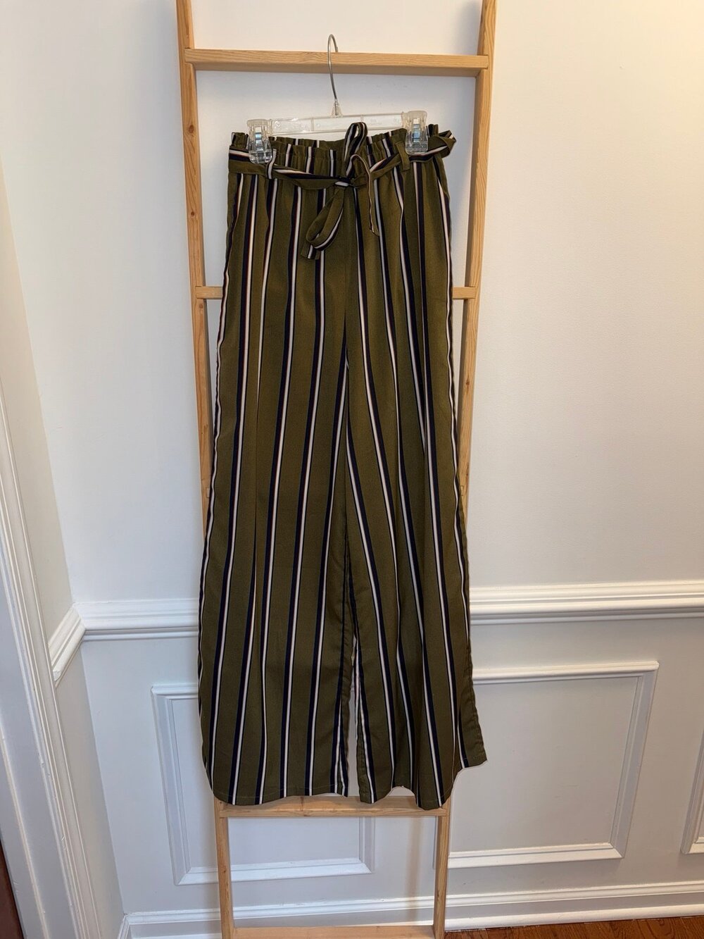 Forever 21 Paperbag Pants